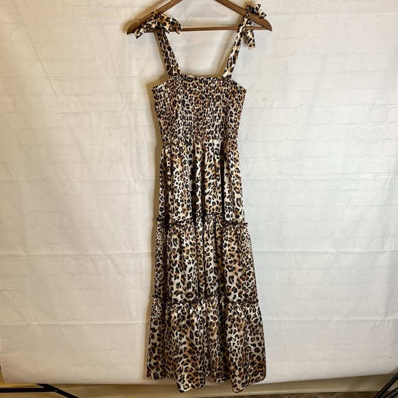 Pink Lily Leopard Print Smocked Bow Tie Dress - Picture 8 of 8